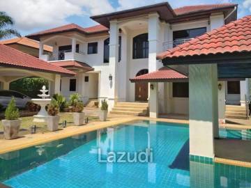 5 Bedrooms 6 Bathrooms 1,040 sqm Paradise Villa 2