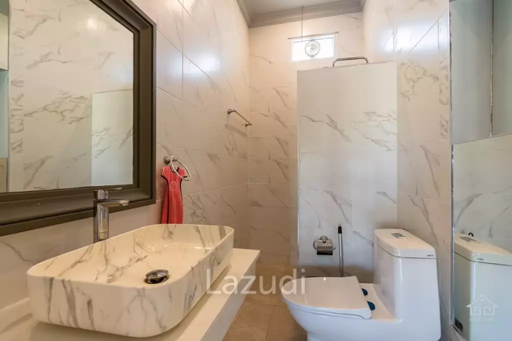 Gorgeous 5 or 6 Bed Pool Villa for Sale