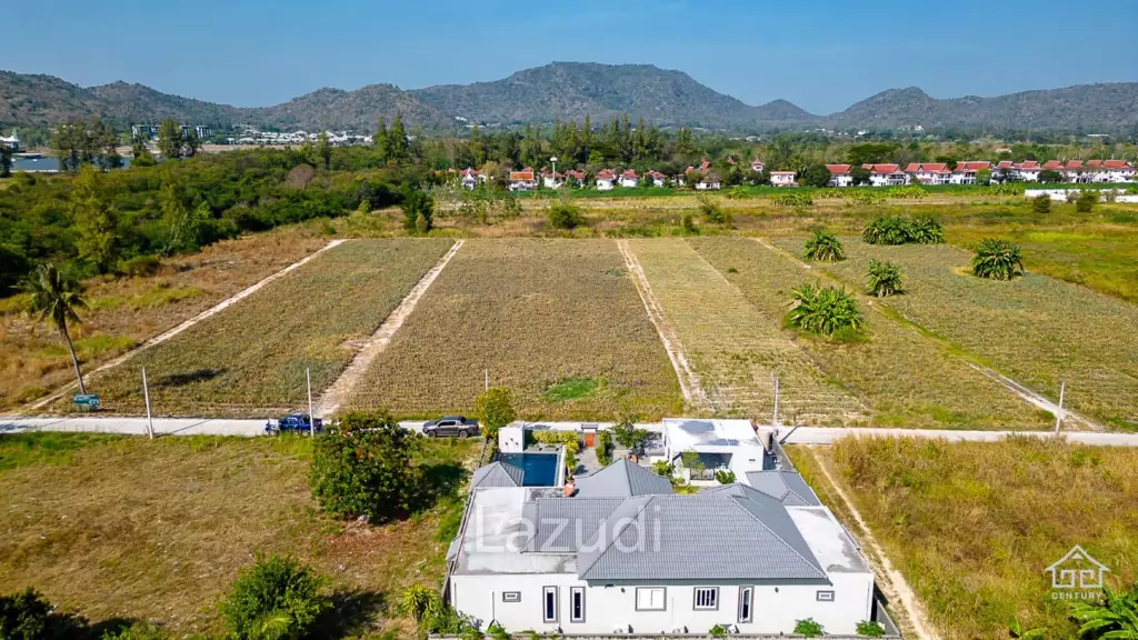 Gorgeous 5 or 6 Bed Pool Villa for Sale