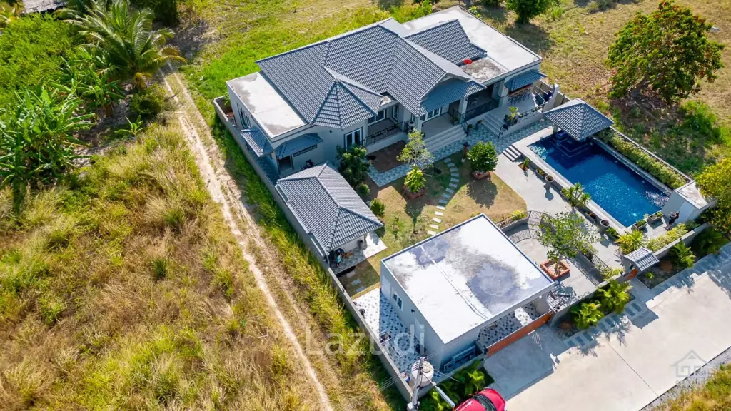 Gorgeous 5 or 6 Bed Pool Villa for Sale