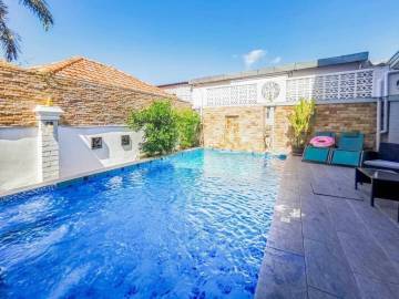 5 Bedrooms 4 Bathrooms 218 SQ.M Pool villa at Pattaya