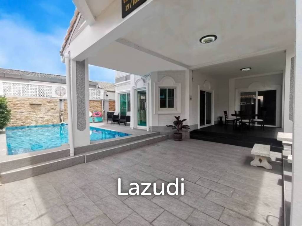 5 Bedrooms 4 Bathrooms 218 SQ.M Pool villa at Pattaya