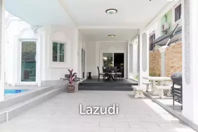 บ้านเดี่ยวมีสระน้ำในตัว
