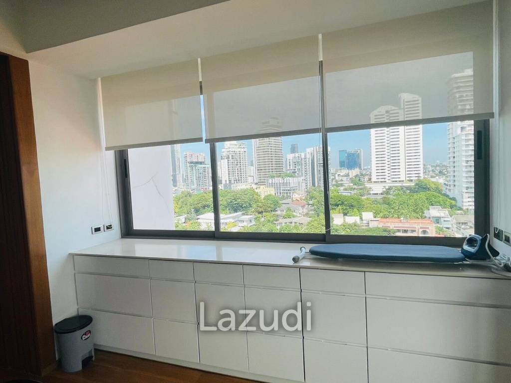 4 Bed 4 Bath 345 SQ.M Phatsana Garden