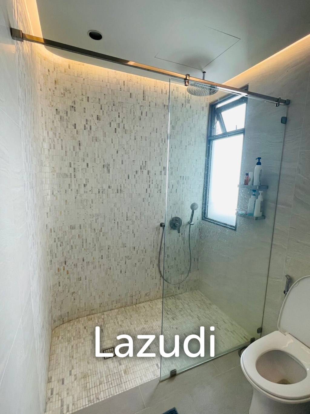 4 Bed 4 Bath 345 SQ.M Phatsana Garden