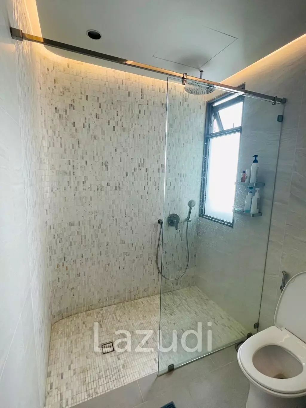 4 Bed 4 Bath 345 SQ.M Phatsana Garden