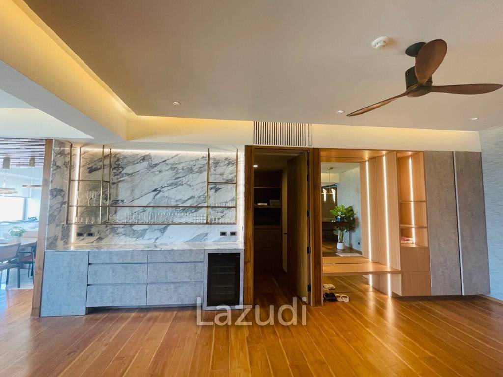 4 Bed 4 Bath 345 SQ.M Phatsana Garden