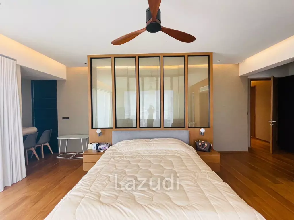 4 Bed 4 Bath 345 SQ.M Phatsana Garden
