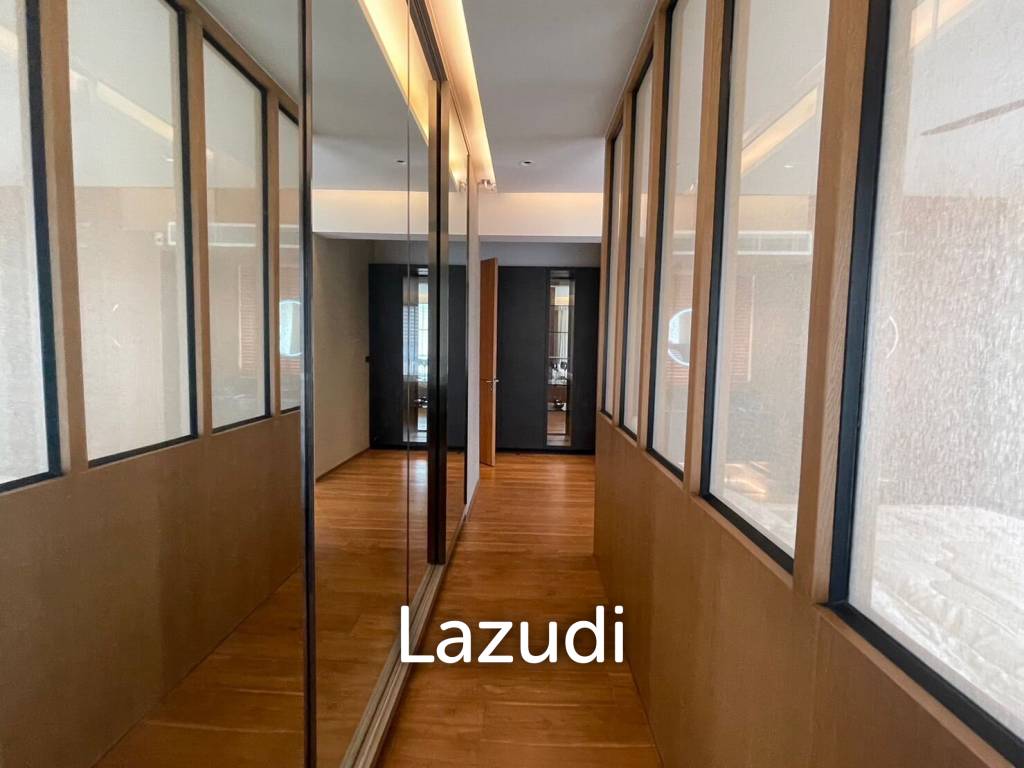 4 Bed 4 Bath 345 SQ.M Phatsana Garden