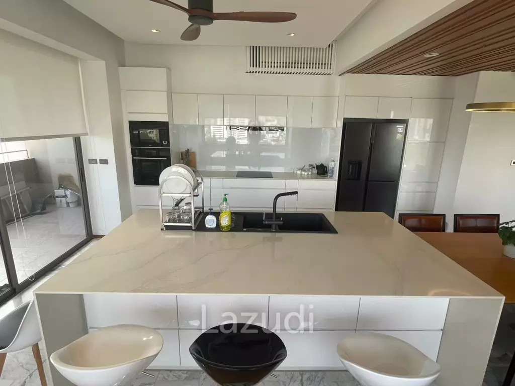 4 Bed 4 Bath 345 SQ.M Phatsana Garden