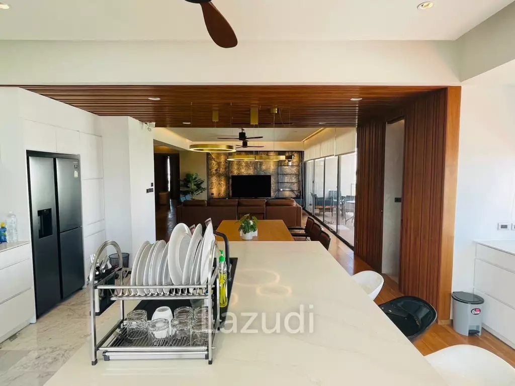 4 Bed 4 Bath 345 SQ.M Phatsana Garden