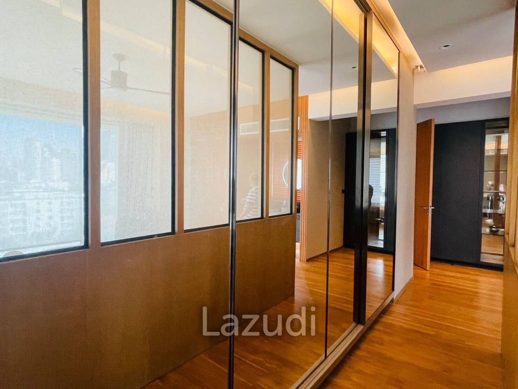 4 Bed 4 Bath 345 SQ.M Phatsana Garden