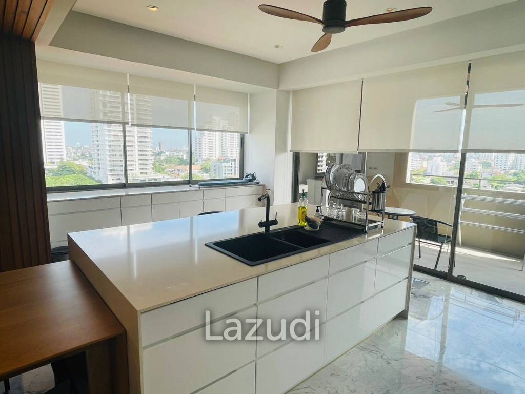 4 Bed 4 Bath 345 SQ.M Phatsana Garden