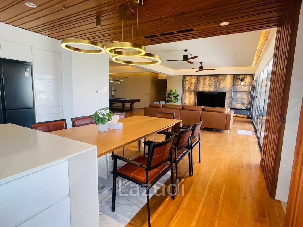 4 Bed 4 Bath 345 SQ.M Phatsana Garden