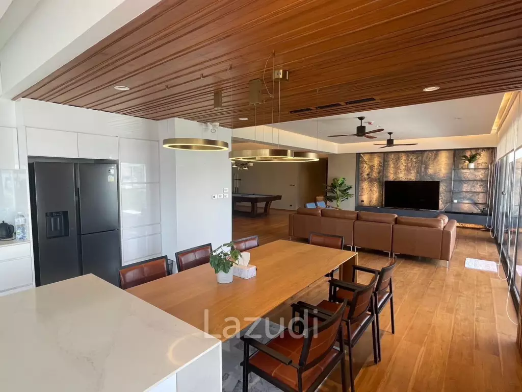 4 Bed 4 Bath 345 SQ.M Phatsana Garden