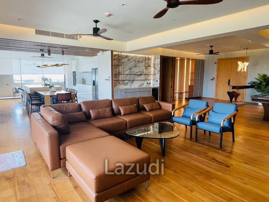 4 Bed 4 Bath 345 SQ.M Phatsana Garden