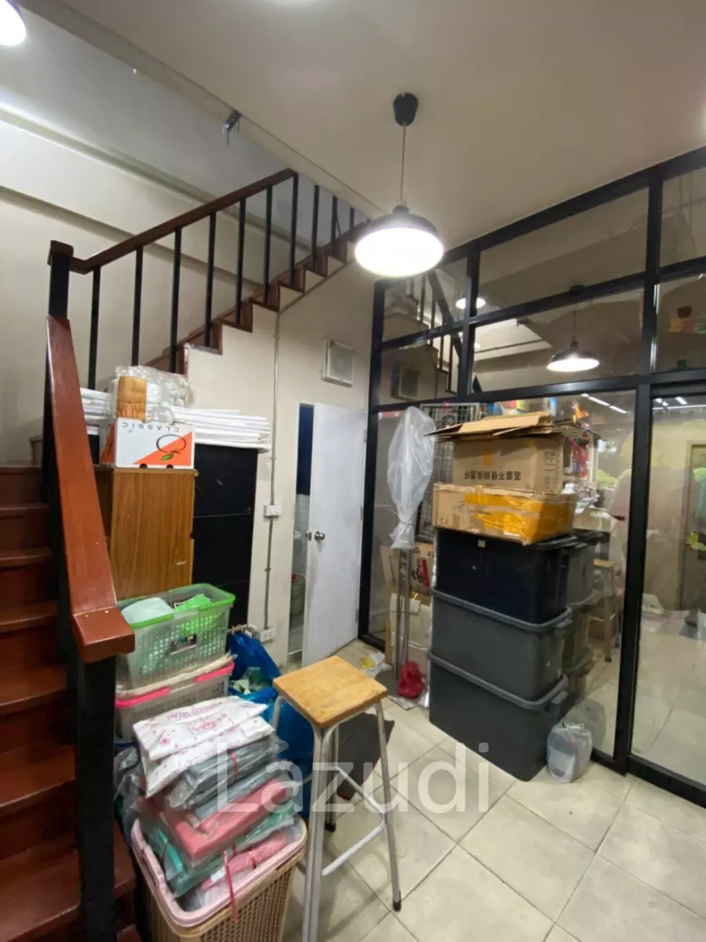 Commercial Building 252 SQ.M at Pratu Nam Market