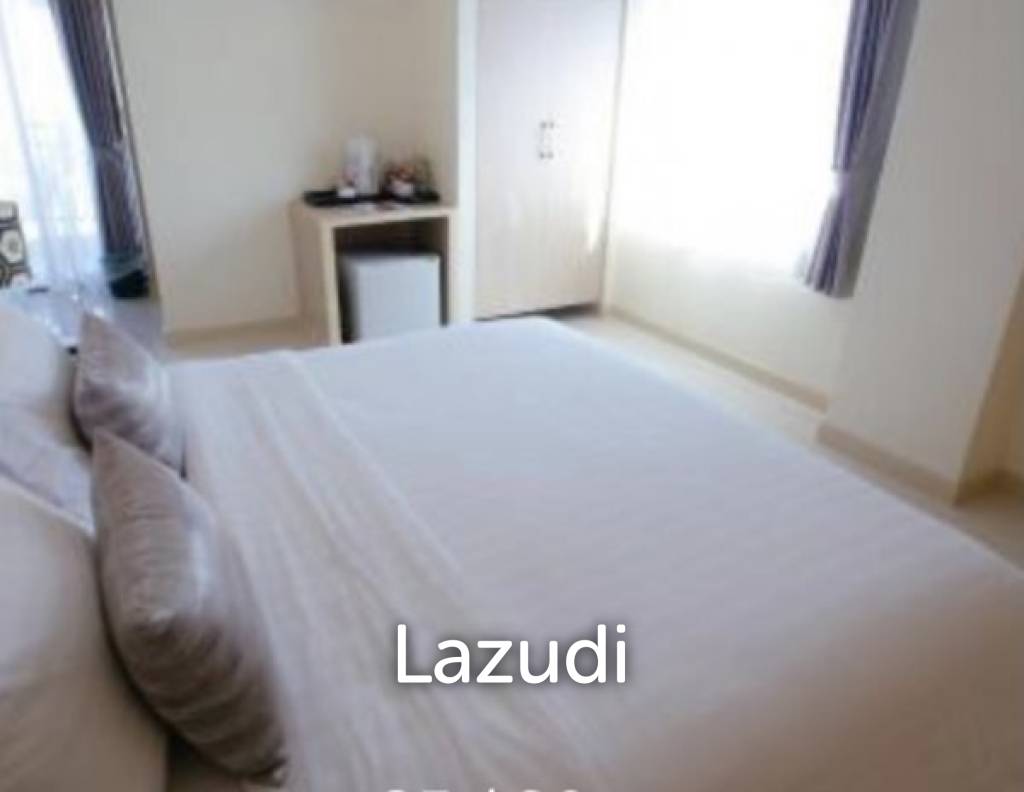 THIP-URAI HOTEL : Hotel with 76 rooms in the center of Hua Hin and 1 minute walk to the beach