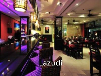 THIP-URAI HOTEL : Hotel with 76 rooms in the center of Hua Hin and 1 minute walk to the beach