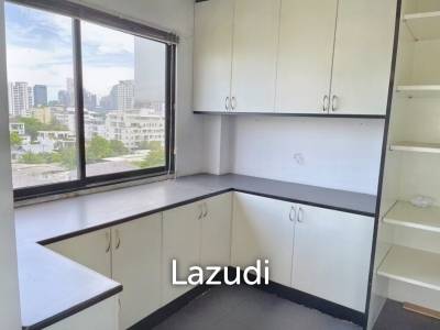 3 Bed 4 Bath 205 SQ.M La Maison Ruamrudee
