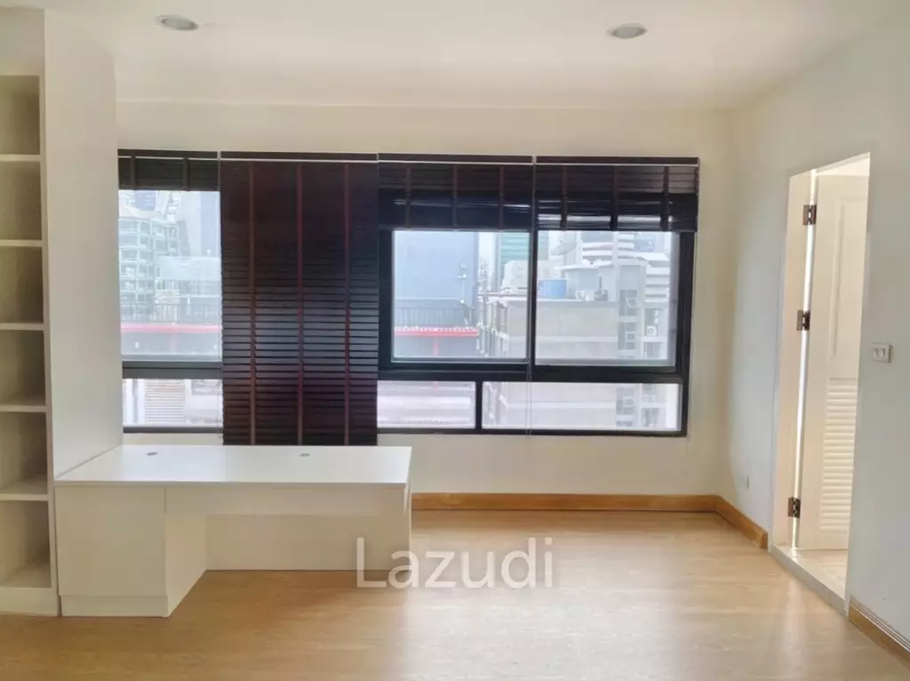 3 Bed 4 Bath 205 SQ.M La Maison Ruamrudee