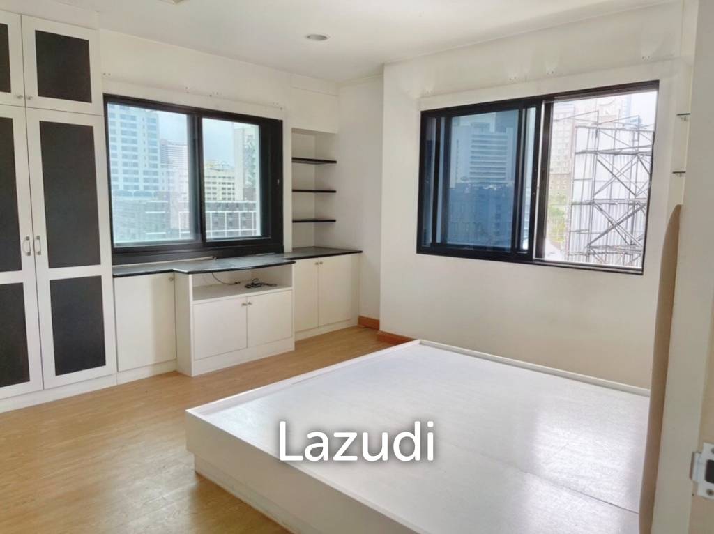 3 Bed 4 Bath 205 SQ.M La Maison Ruamrudee