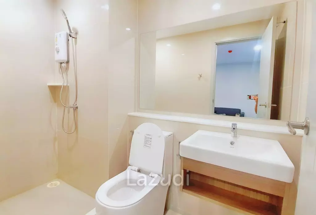 1 Bed 1 Bath 35 SQ.M Aspire Asoke-Ratchada