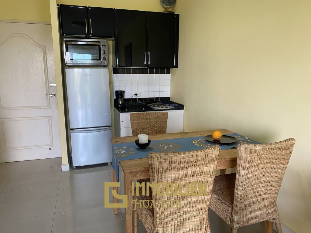 Flame Tree: 1 Bedroom Condo