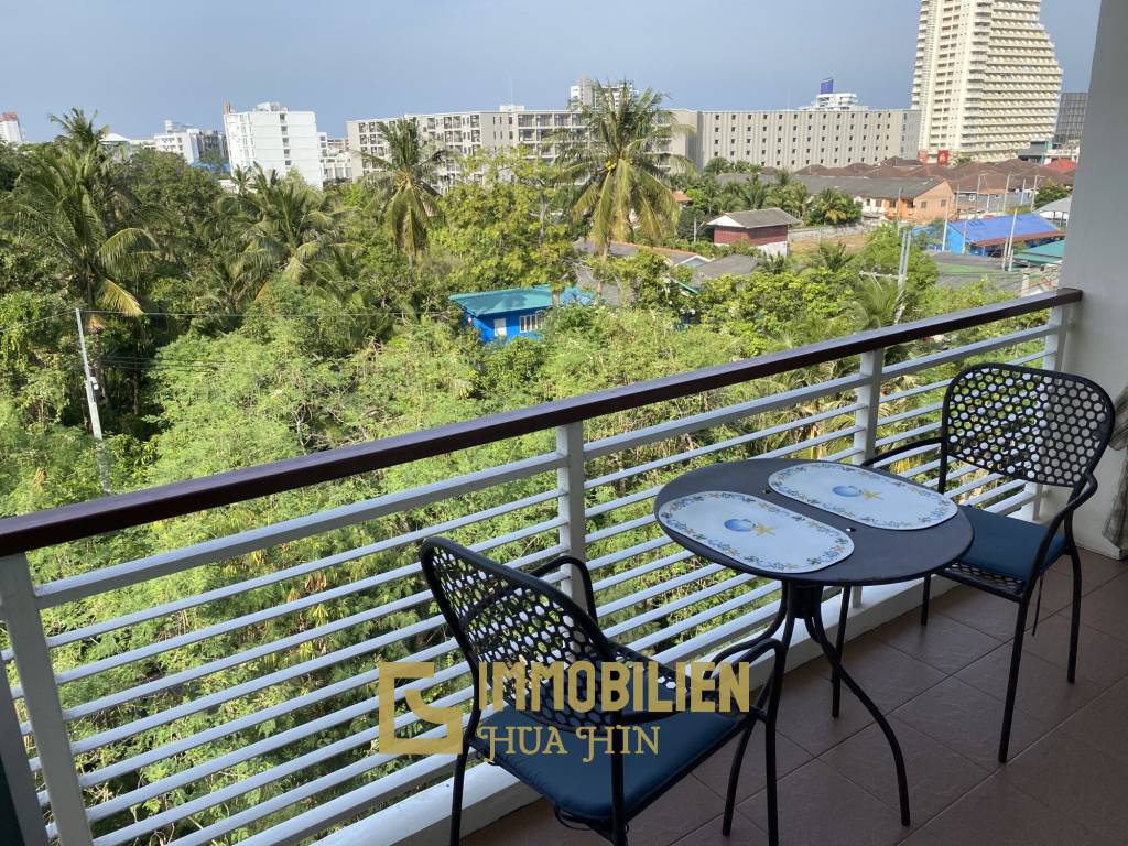 Flame Tree: 1 Bedroom Condo