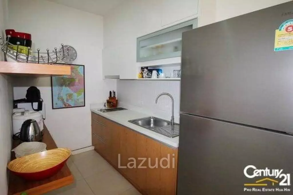 2 Bed Condo with Sea View