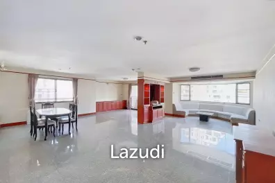 3  Bed 3 Bath 265 SQ.M Baan Suanpetch