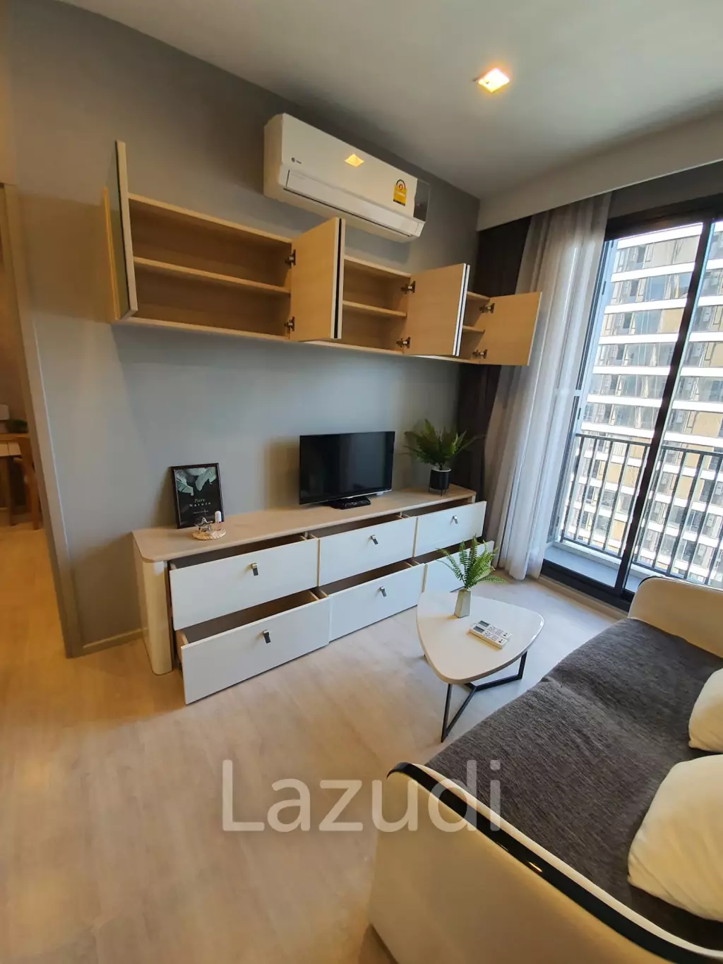 1 Bed 1 Bath 35 SQ.M  M Thonglor 10