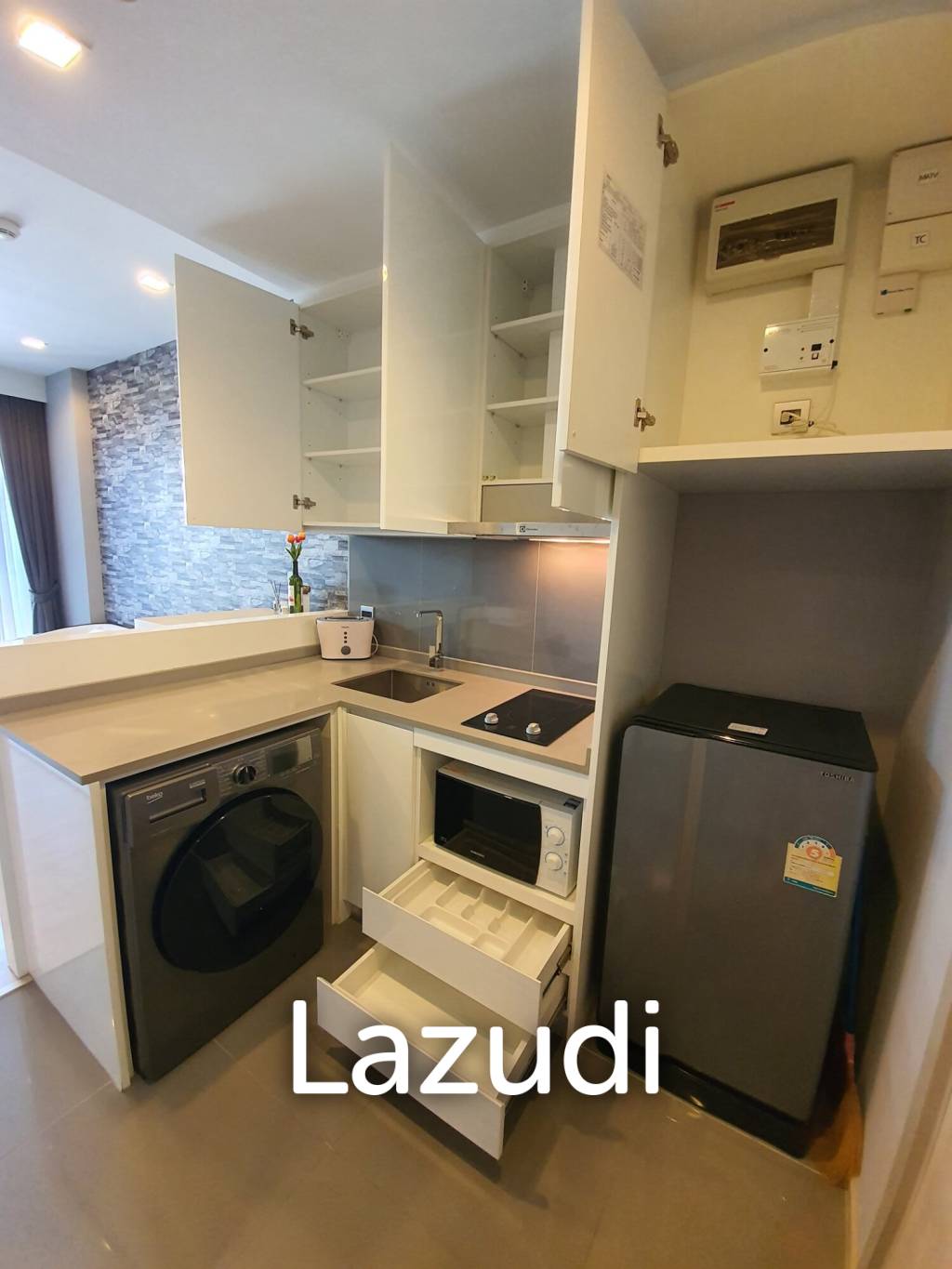 1 Bed 1 Bath 35 SQ.M  M Thonglor 10