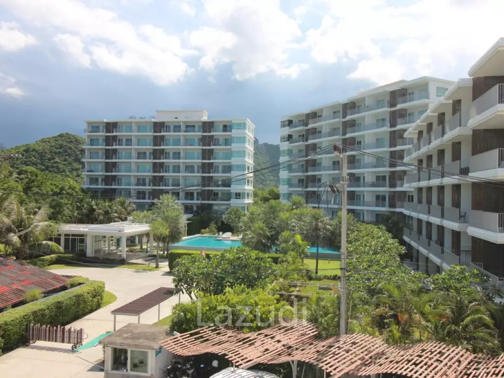 2 Bed 2 Bath Luxurious Condo in Sam Roi Yot
