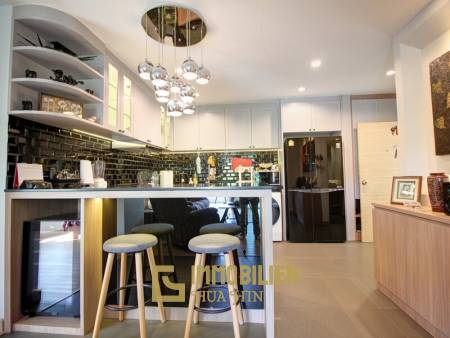 2 Bed 2 Bath Luxurious Condo in Sam Roi Yot