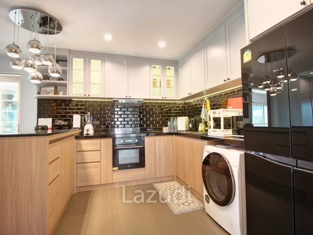 2 Bed 2 Bath Luxurious Condo in Sam Roi Yot