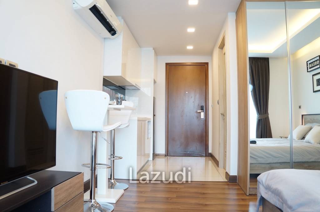 Studio 1 Bath 30.78 SQ.M. The Peak Towers B