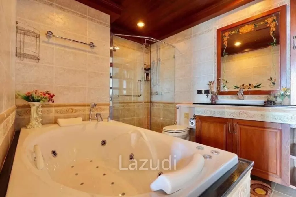 2 Bed 3 Bath 189 SQ.M Royal Cliff Garden