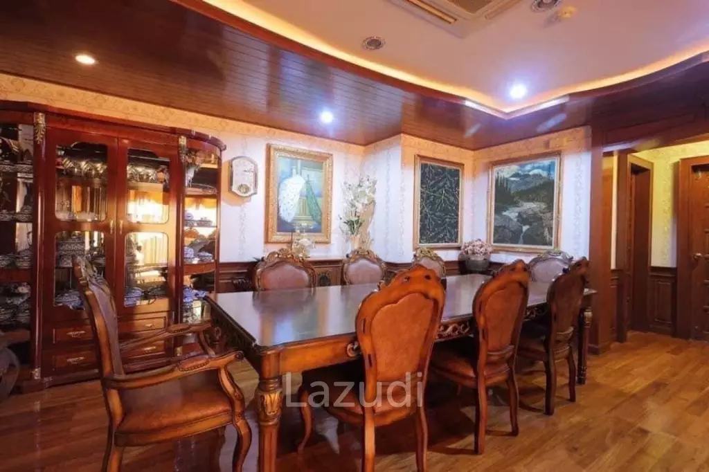 2 Bed 3 Bath 189 SQ.M Royal Cliff Garden