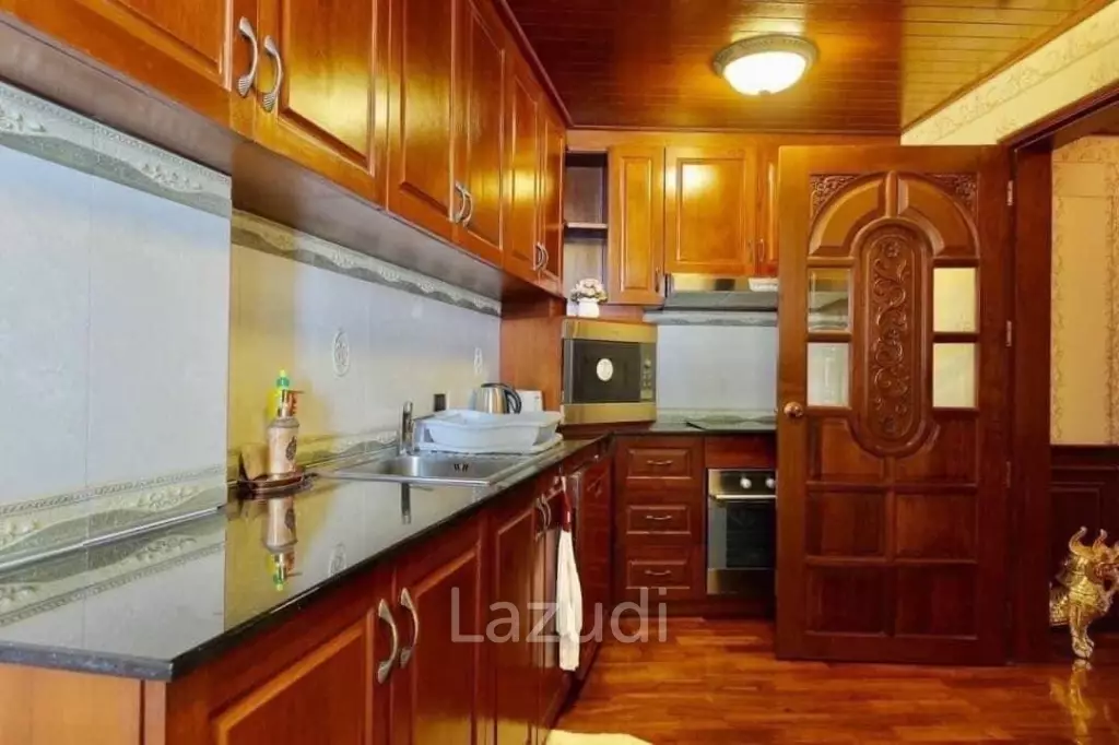 2 Bed 3 Bath 189 SQ.M Royal Cliff Garden