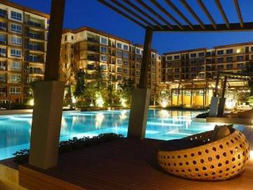 1 Bed Pool View Condo