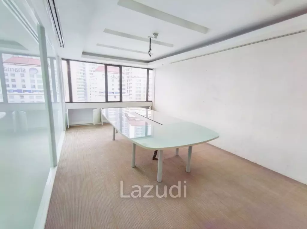 Office For Sale+Rent 558 SQ.M at Ocean Tower 1