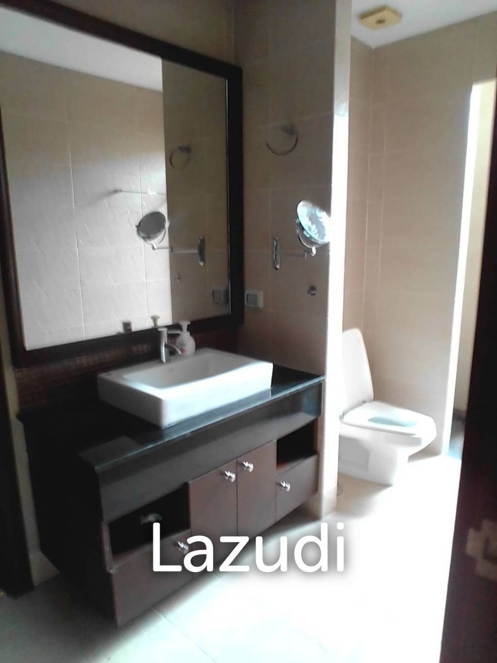 3 Bedrooms 3 Bathrooms ,928 sqm, Horseshoe point