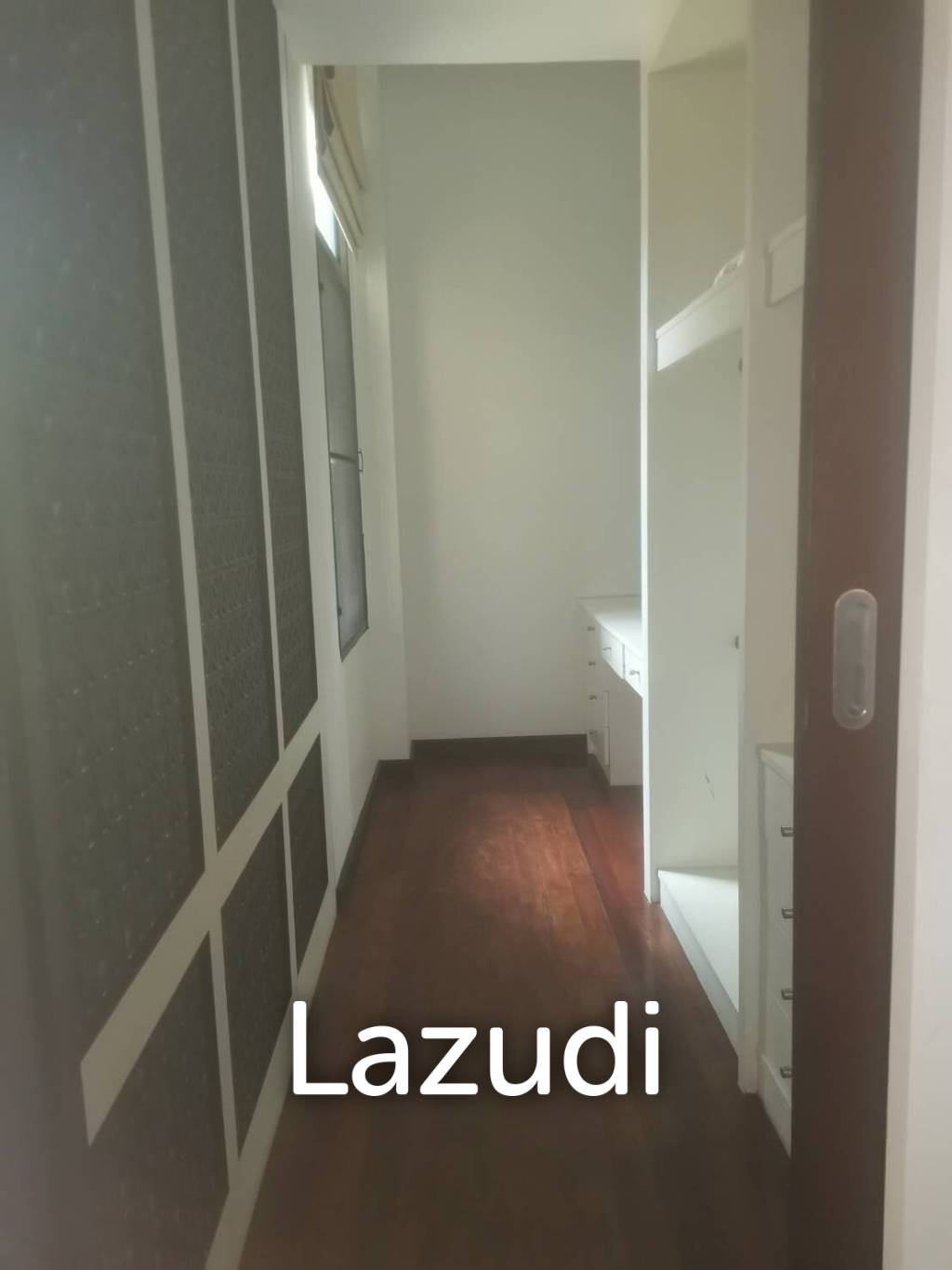 3 Bedrooms 3 Bathrooms ,928 sqm, Horseshoe point