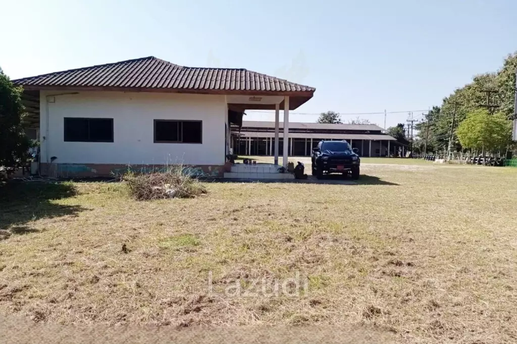 Sell/Rent 7 rai land close to the main road.