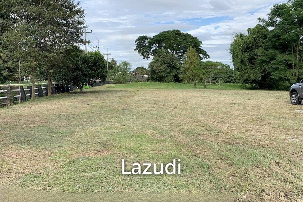 Sell/Rent 7 rai land close to the main road.