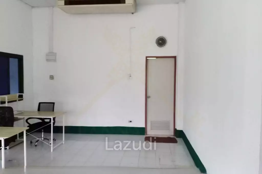 Sell/Rent 7 rai land close to the main road.