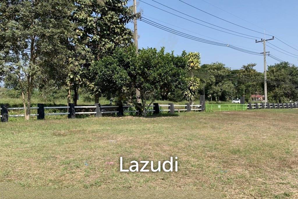 Sell/Rent 7 rai land close to the main road.