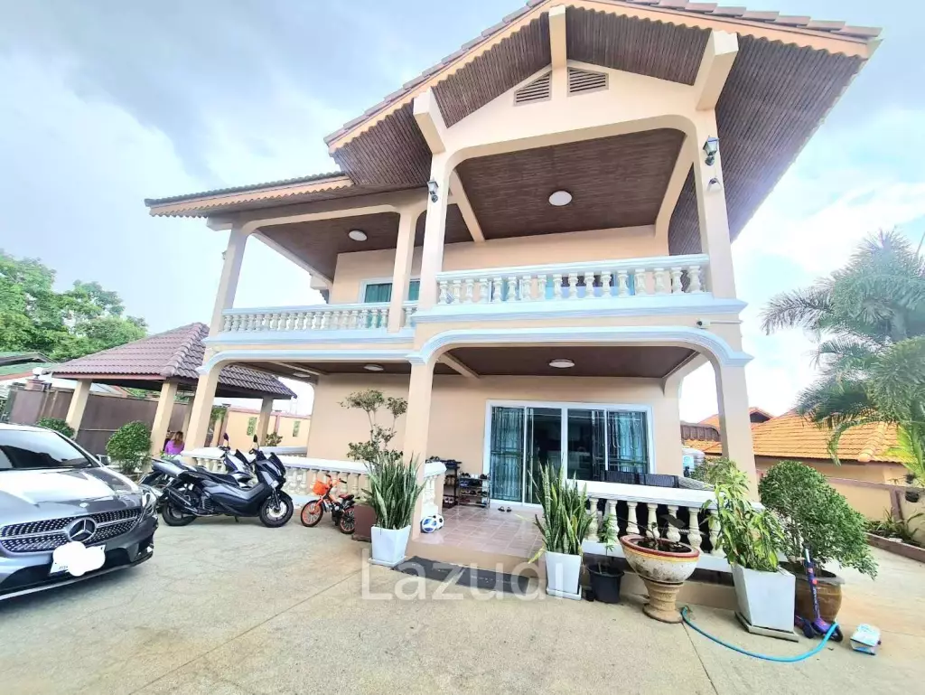 5 Bedrooms 3 Bathrooms, 400 sqm , Pool villa Bang salay