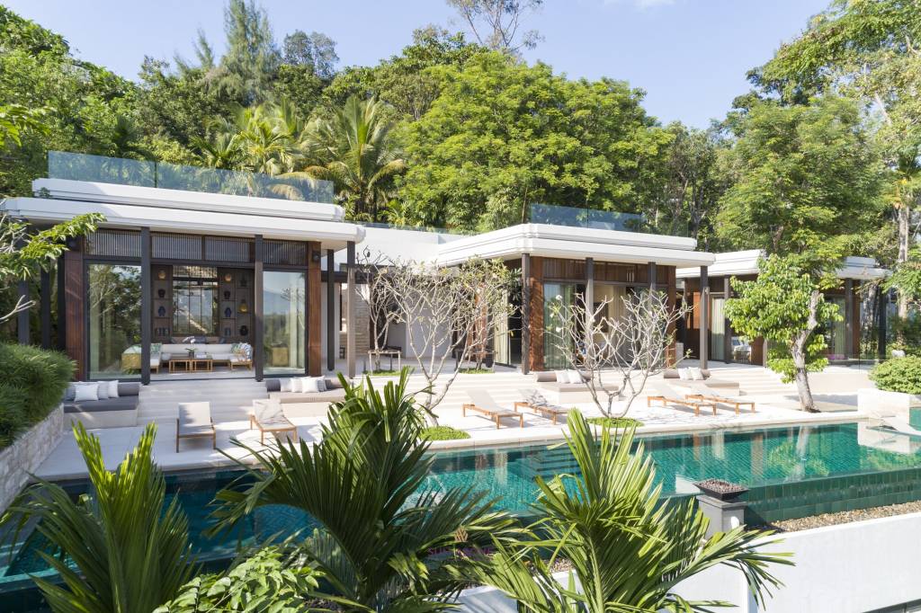 EXCLUSIVE 4 BEDROOM SEA VIEW VILLA - LAYAN